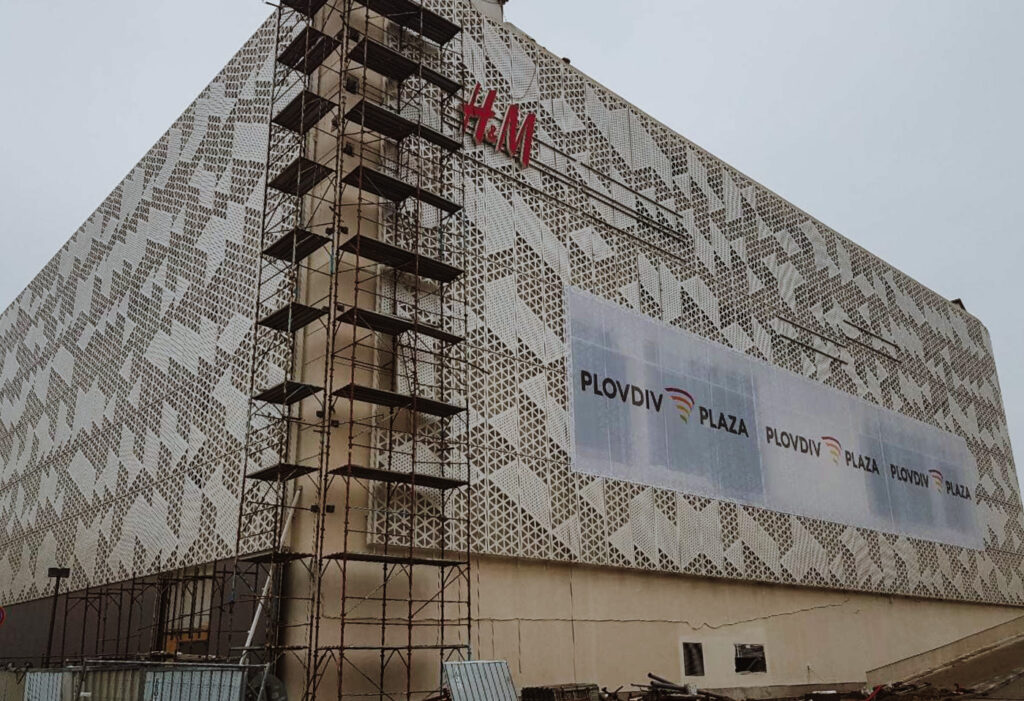 MALL-PLAZA-4